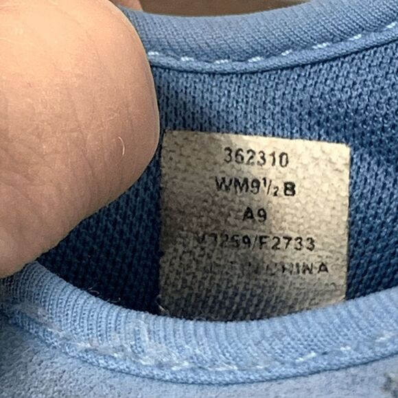 Lands’ End Womens Mesh Slip On Hiking Outdoor Walking Shoes Blue Size 9.5B - Picture 3 of 8